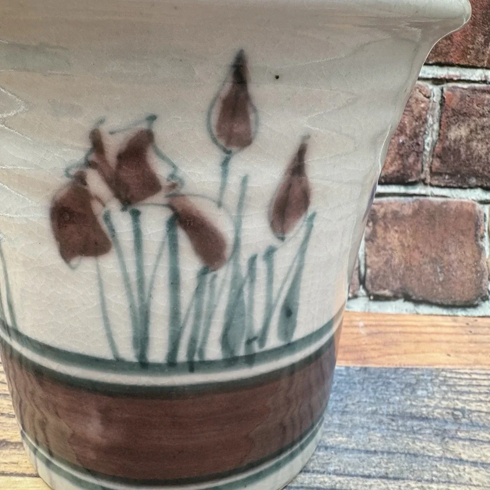 Studio Art Hand Thrown Reynolds Pottery Planter Iris Signed Botanical Michigan